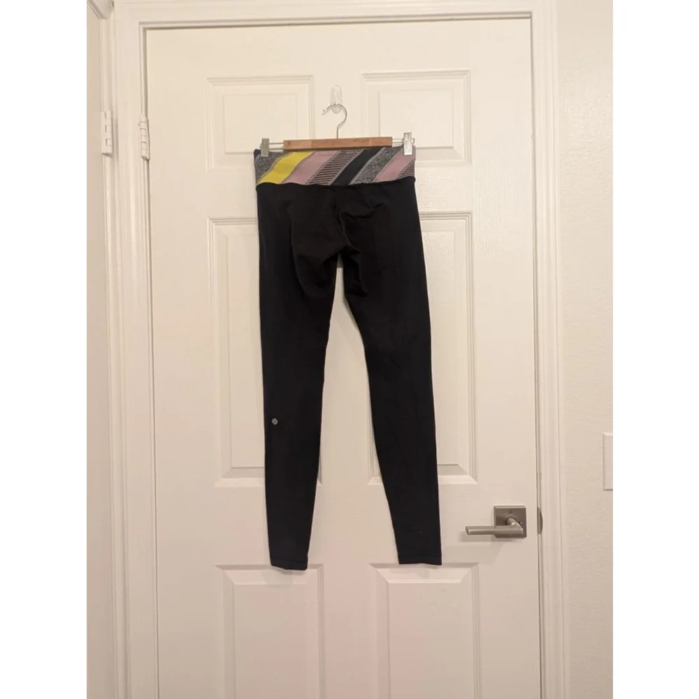 Lululemon Reversible Black Leggings Waistband Size 6 Full length